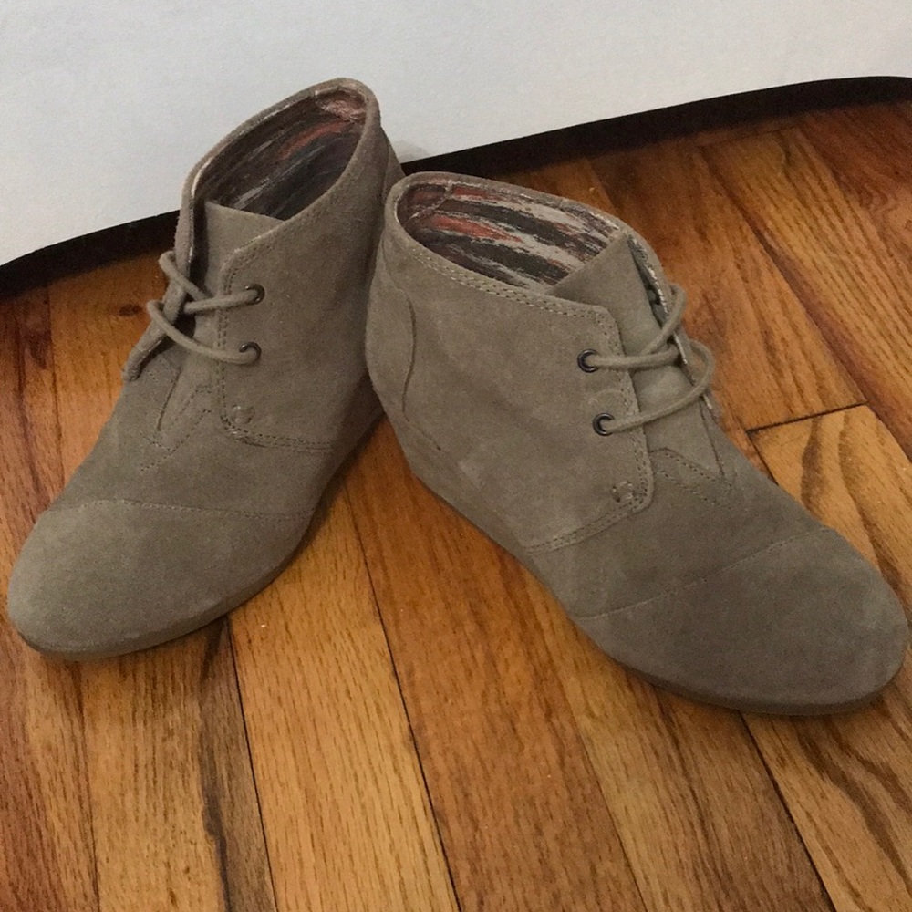 Tom wedges